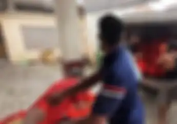 Salut, Bareng Komunitas Pejuang Sampah, Speedshop Salurkan Ratusan Paket Sembako Untuk Tukang Sampah