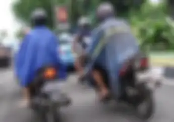 Bisa Bikin Celaka, Bikers Suka Naik Motor Pakai Sandal? Ini Bahayanya