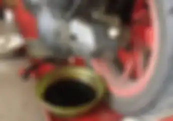 Sering Disepelein, Ingat Lagi 6 Fungsi Oli Buat Motor Tetap Optimal