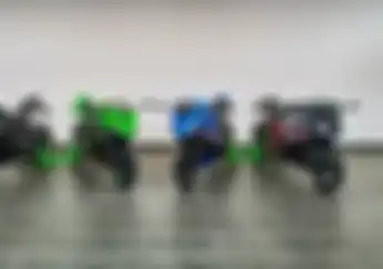 Kenapa Harga Kawasaki Ninja ZX 25R SE Lebih Mahal Rp 16,5 Juta? Ini Penjelasannya