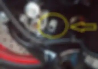 Kocak Para Pemilik Yamaha NMAX Tidak Banyak yang Tahu Lubang Kecil Ini Fungsinya Vital