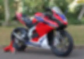 Modifikasi Honda CBR250RR Pasang Part Karbon dan Livery HRC, Jadi Mirip CBR1000RR SP