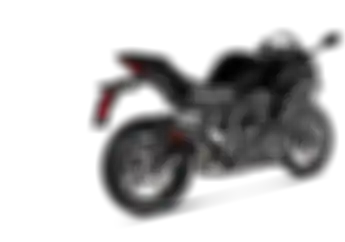 2 Model Knalpot Akrapovic Untuk Kawasaki Ninja ZX-25R, Powernya Naik Segini Ternyata