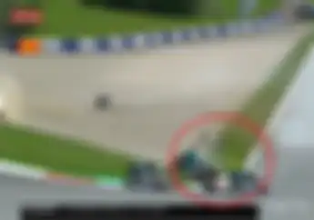 Video Detik-detik Valentino Rossi Nyaris Dihantam Kecelakaan Horor di MotoGP Austria 2020