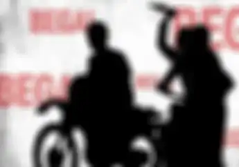 Kemayoran Geger, Begal Bacok Pemotor Pakai Celurit, Pipi Korban Luka Motor Dibawa Kabur