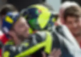 MotoGP Geger, Valentino Rossi Umumkan Pensiun, Andrea Dovizioso di Tim Petronas Yamaha SRT?
