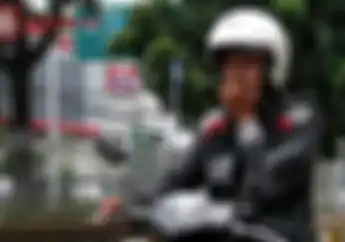 Viral Mata Pemotor Cewek Kena Bara Rokok, Bisa Kena Denda Segini