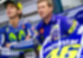 Sedih Banget, Setelah 20 Tahun Bersama, Valentino Rossi Harus Berpisah Dengan 2 Mekaniknya Tahun Depan
