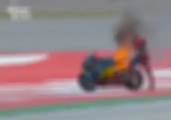 Ngeri Banget, Video Detik-detik Motor Pembalap Augusto Fernandez Dilalap Api di MotoGP Catalunya 2020