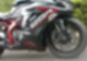 Modifikasi Kawasaki Ninja ZX-25R Pakai Double Cakram, Makin Mirip Moge