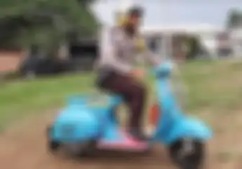 Kisah Unik Polisi Gaul Patroli Naik Vespa Tahun 1965, Ternyata Semua Berawal dari Istrinya