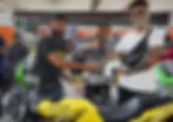 Kawasaki Ninja 150 Laku Seharga Kijang Innova, Apa Iya? Nih Buktinya