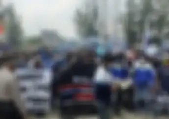 Sempat Dijuluki Geng Motor Mengerikan, Klub Motor XTC Indonesia Ikut Aksi Demo Tolak UU Cipta Kerja di Bekasi