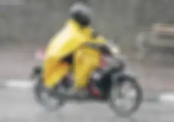 Prakiraan Cuaca BMKG Hari Ini di Jakarta dan Sekitarnya Diguyur Hujan, Bikers Siapkan Jas Hujan