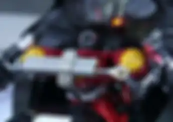 Ninja ZX-25R Pasang Steering Damper Ohlins, Kece Plus Fungsional