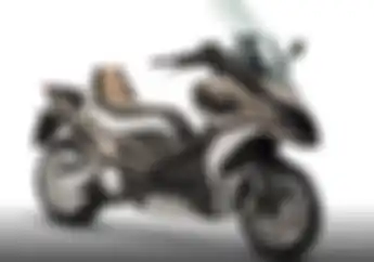 Motor Matic Adventure Baru! Mesin 550 cc 2 Silinder Desain Bodi Macho Banget, Bakal Jadi Pesaing Honda X-ADV?