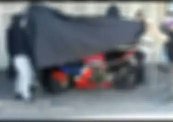 Crazy Rich Surabaya Unboxing Honda CBR1000RR-R Fireblade SP Seharga Rp 1,1 Miliar