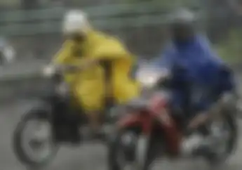 Hati-hati Bikers!  Indonesia Berpotensi Cuaca Ekstrem Seminggu ke Depan, 28 Wilayah Ini Terancam
