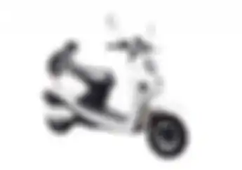Tampang Mirip Honda Scoopy, Motor Matic Mesin Listrik Bikinan Indonesia Harganya Lebih Murah Dari Honda BeAT