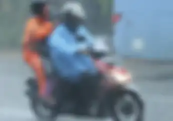 Cek Jas Hujan, Bikers Mau Keluar Rumah? BMKG Prakirakan Cuaca Jakarta dan Bodebek Diguyur Hujan Hari Ini