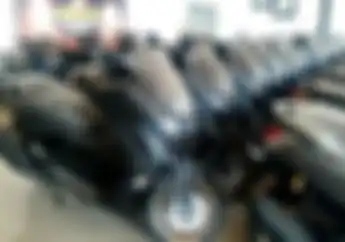 Murah Mana Kredit All New Yamaha NMAX di Adira atau BCA Finance?