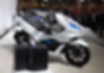 Baterai Motor Listrik Rusak Bisa Diservis Atau Langsung Ganti Baru?