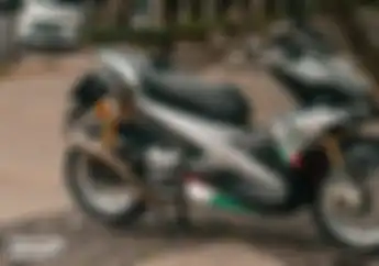 Yamaha Aerox Ala Racing Look, Kelir Bodi Unik, Plus Aksesoris Mewah