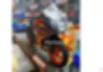 Spyshot KTM RC 200 2021 Diuji Jalan, Fairing Depan Berubah Total!