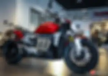 Triumph Rocket 3 R, GT, dan TFC di Australia Kena Recall Perkara Rem Belakang