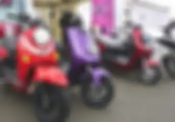 Motor Listrik Murah Desain Menarik  STNK BPKB Spare Part Tersedia