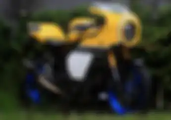 Motor Balap Yamaha R25 Modifikasi Retro, Mesin YZF-R3 Segelondong