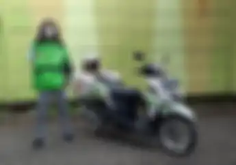 Profil Driver Ojek Online Tangan Satu, Kisah Inspiratif Buat Bikers