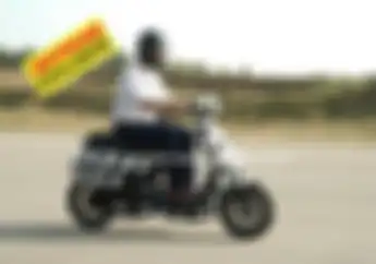 Ssst,  Ada Motor Skuter Listrik Mirip Vespa Lagi Diuji Jalan Nih!