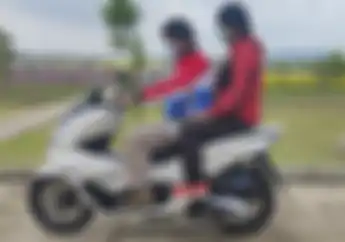 Honda PCX 160 2021 Pakai Sokbreker Baru, Mentok Dipakai Boncengan?