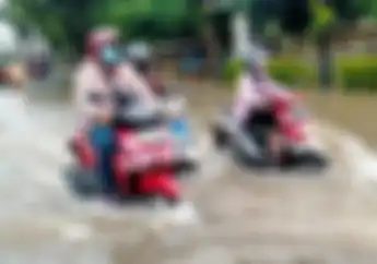 Begini Cara Membersihkan Sensor di Motor Injeksi Usai Terendam Banjir