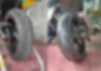 Kenapa Ban Radial Gak Cocok Dipakai Buat Motor Matik? Nih Alasannya
