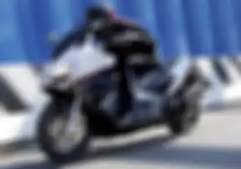 Ini Motor Matic Terkencang di Dunia, Mesinnya 850 Cc 2 Silinder