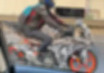 Spy Shot KTM RC200 Lagi Tes Jalan, Desain Fairing Lebih Tajam?