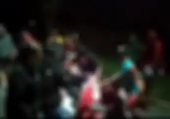 Viral Video Emak-emak Naik Honda Scoopy Seruduk Balap Liar, Langsung Bubar