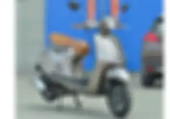 Wuih, Vespa 946 Versi KW Cuma Rp 6 Jutaan, Fiturnya Bikin Penasaran