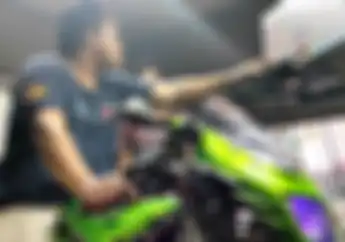 Modifikasi Kawasaki Ninja 150 RR, Tenaga Naik 5 Dk Komponen Standaran