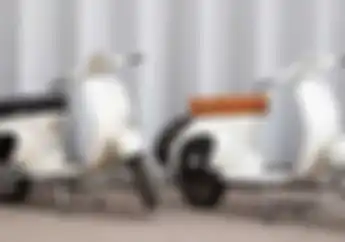 Keren Motor Vespa Primavera 2-Tak Disulap Pakai Tenaga Listrik