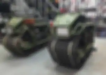 Wuih, Motor Jadi Mirip Tank Militer, Pakai Mesin Skutik 150 cc!