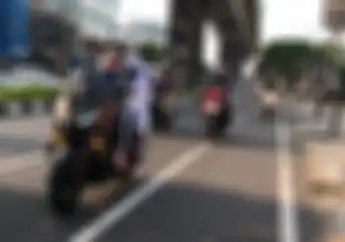 Keren Nih, Lady Bikers Motoladies Pakai Kebaya Geber Motor Peringati Hari Kartini