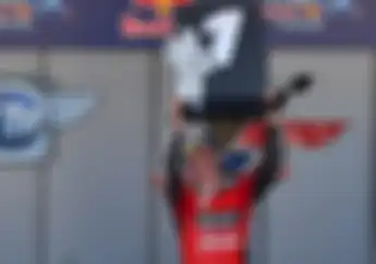 4 Alasan Juara MotoGP Spanyol 2021 Sampai Tertunduk Lesu Di Parc Ferme