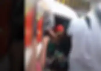 Geger Cekcok Dengan Anggota TNI, Video Polisi Ciduk 11 Debt Collector