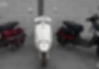Tampang Mirip Vespa, Intip Harga Motor Listrik BF Goodrich V7