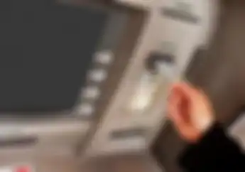 Catat Mulai Bulan Depan Jangan Sering Cek Saldo ATM Berakibat Tabungan Terkuras