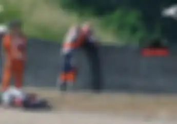 Hasil Race 1 Red Bull Rookies Cup Sirkuit MotoGP Jerman, Mario Aji Crash