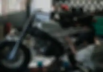Konsep Modifikasi XSR 155 'Aka-Tombo' Deus Ex Machina dan Memori Motor Legendaris Yamaha